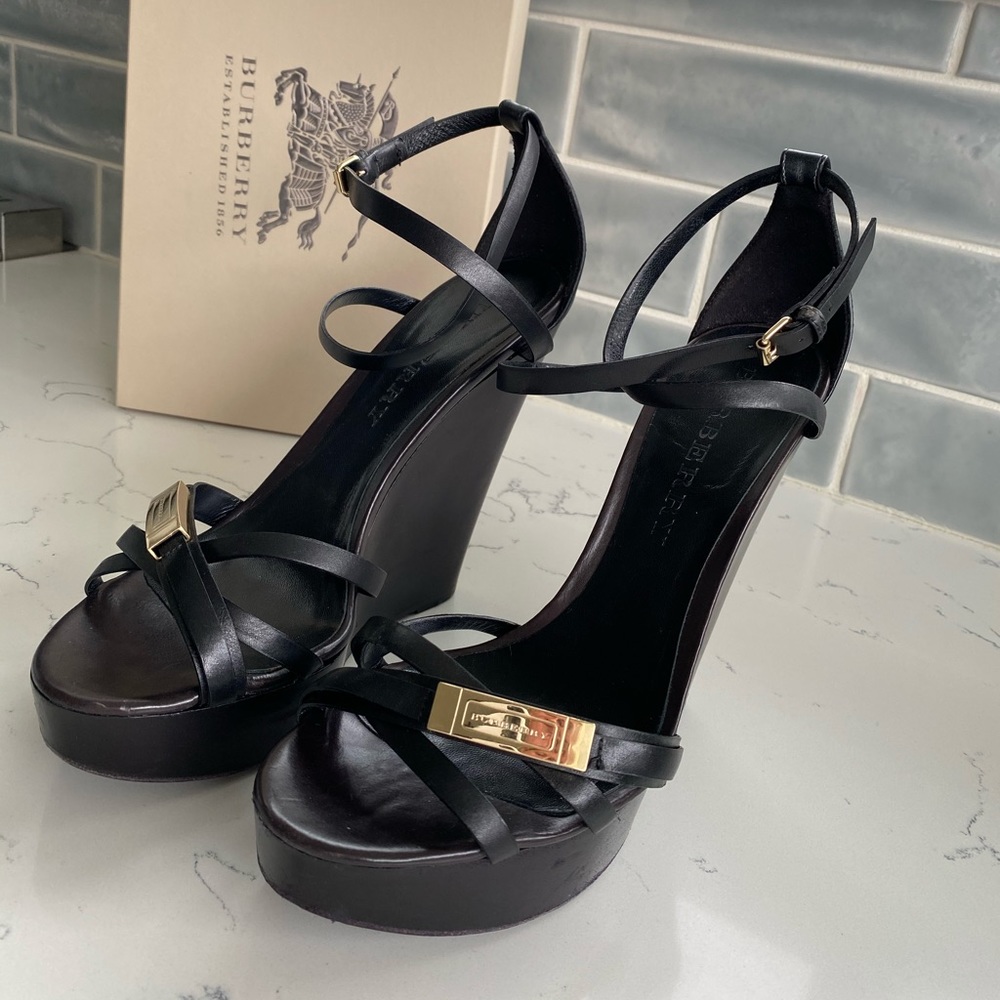 Burberry Platform Wedge - Picture 5 of 9